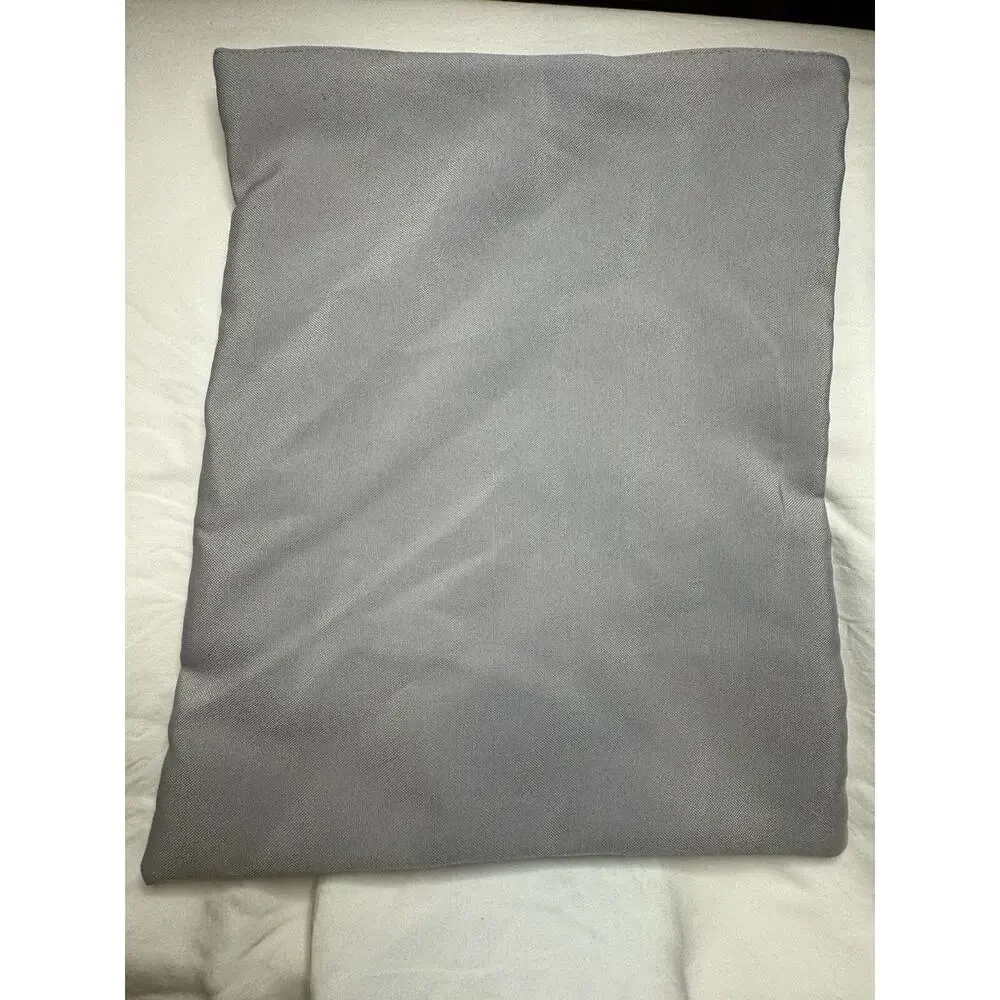 NWT Cozy Earth Gray Or Cream Colored Zippered Protective Dust Bags